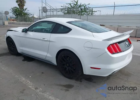 2015 Ford Mustang V6 из США, поврежденный, VIN 1FA6P8AM9F5372184